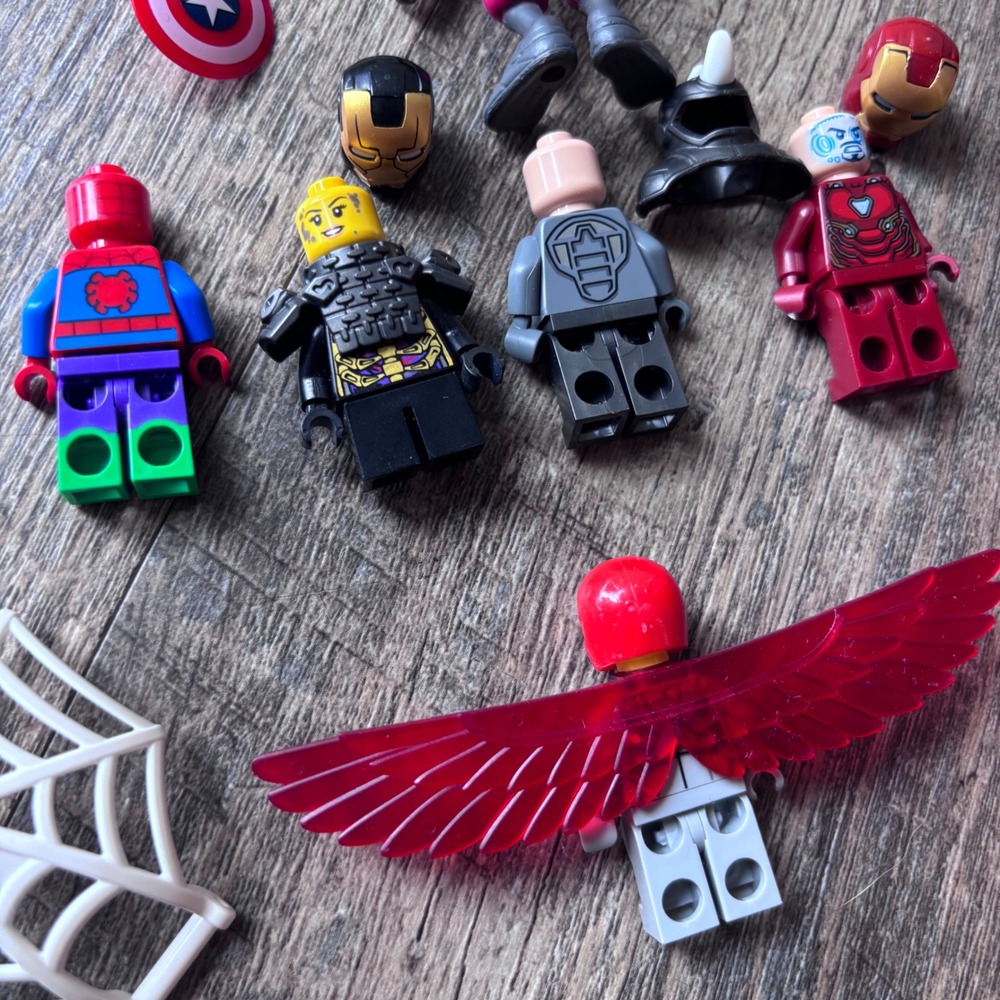 LEGO Marvel Super Heroes Minifigure Vehicle Lot spider man Captain America - Picture 11 of 12
